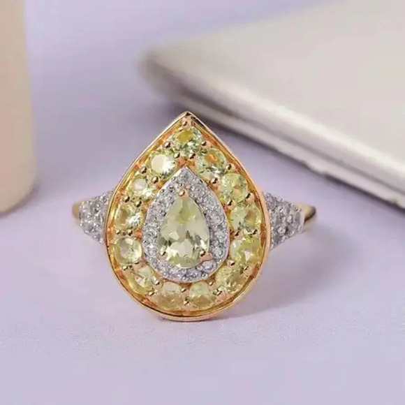 *RARE* Yellow-Green Chrysoberyl & Zircon Double Halo Ring. - Picture 8 of 11